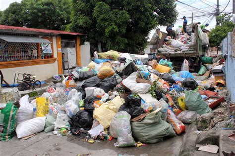 GARBAGE .